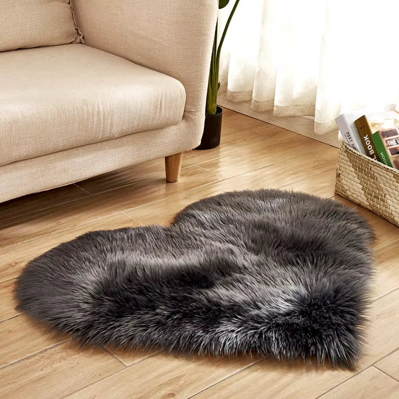 Heart Shaped Faux Fur Rug Bedroom Fluffy Shaggy Area Rugs Sheepskin Fuzzy Rug Carpets Throw Shag Rug Sofa Decor Floor Mat Plush