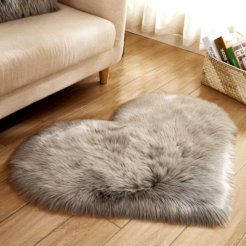 Heart Shaped Faux Fur Rug Bedroom Fluffy Shaggy Area Rugs Sheepskin Fuzzy Rug Carpets Throw Shag Rug Sofa Decor Floor Mat Plush